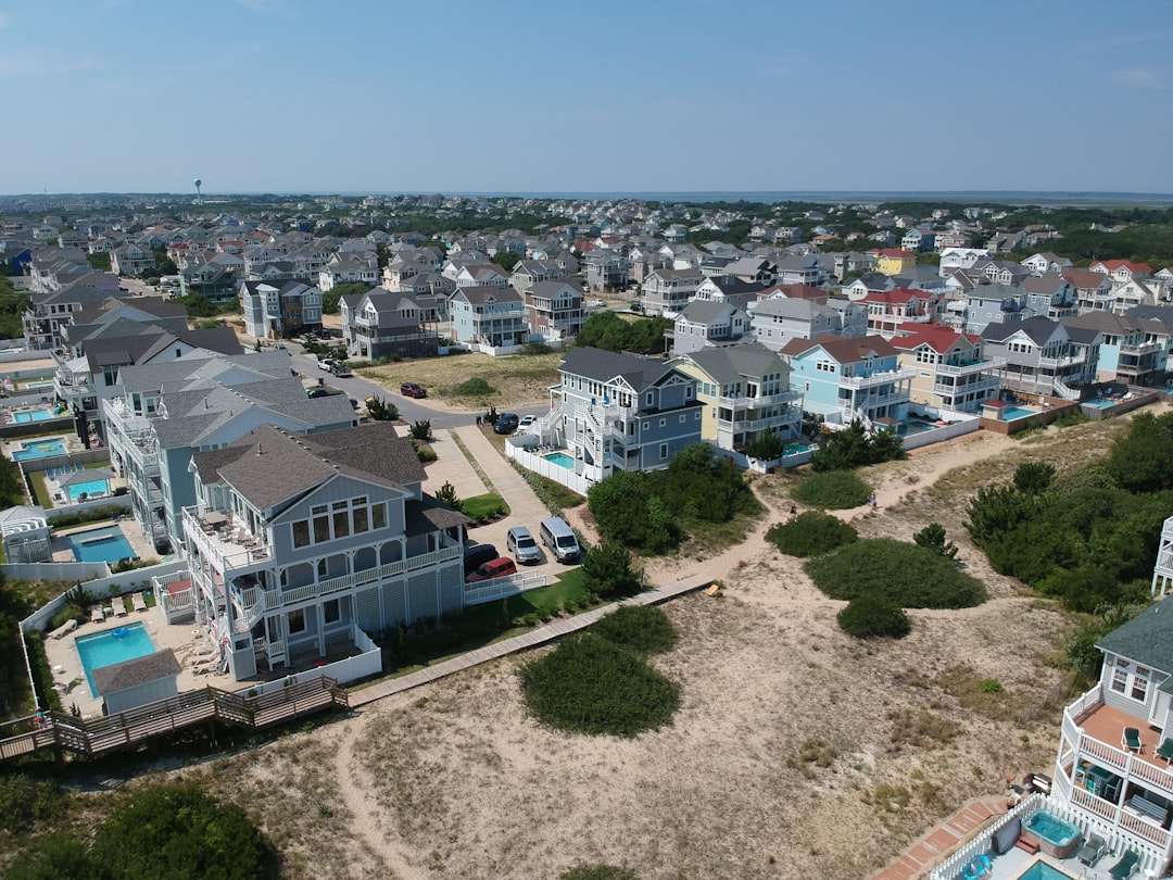 Aerial view of Outer Banks beach houses in North Carolina